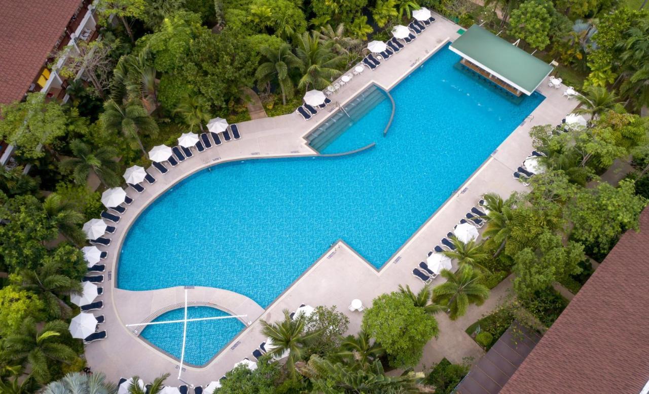 Centara Karon Resort Phuket - SHA Extra Plus Bagian luar foto
